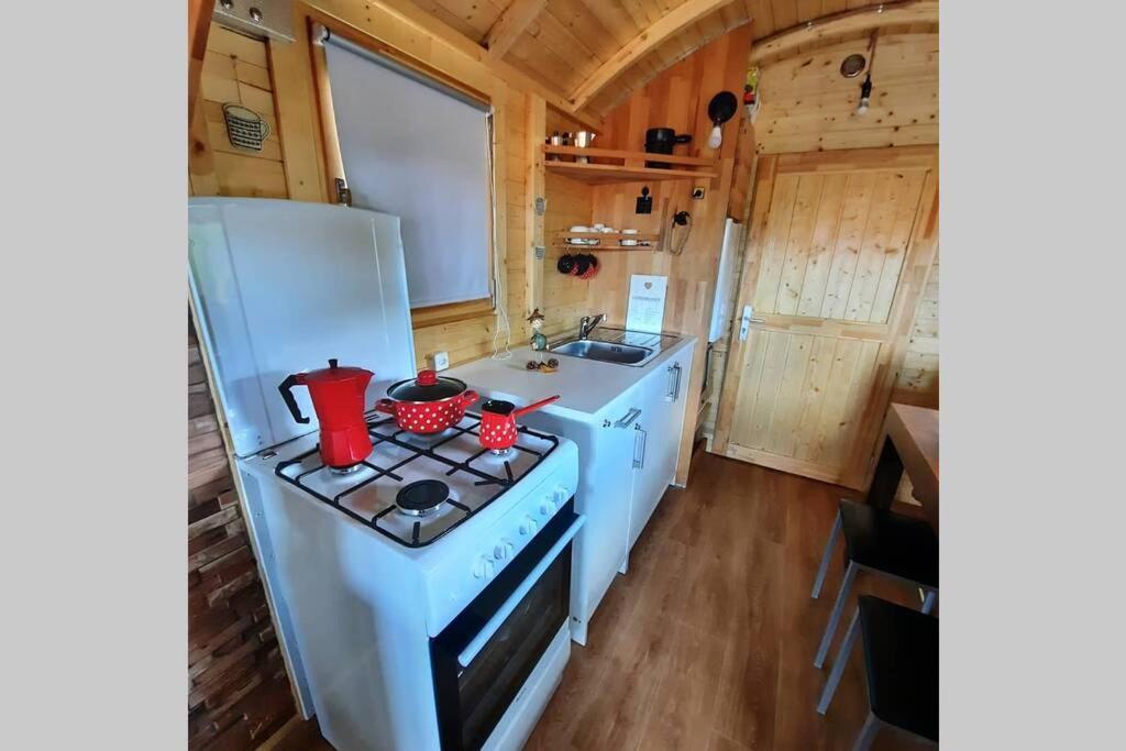 Autarkes Tiny House Mit Rheinblick Apartment Rumikon Luaran gambar