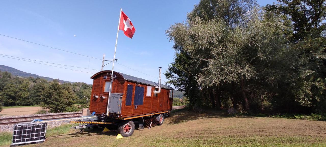 Autarkes Tiny House Mit Rheinblick Apartment Rumikon Luaran gambar